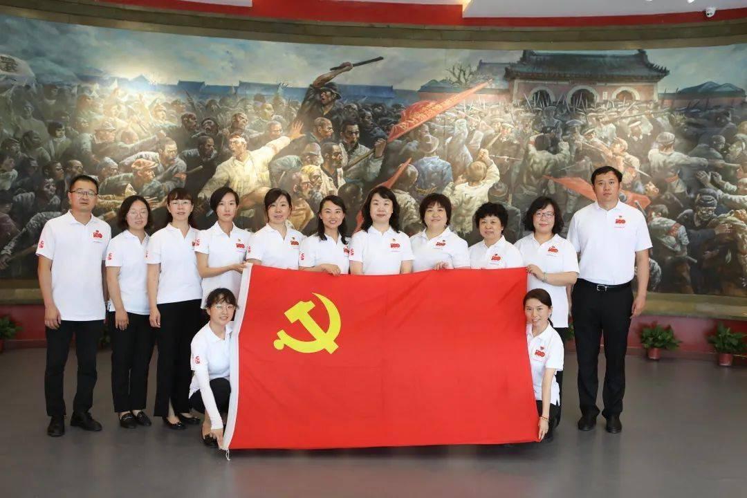 “网红”重庆冀破圈出发 外企入渝逢新机遇
